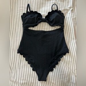 CUPSHE BLACK ONE PIECE NWT